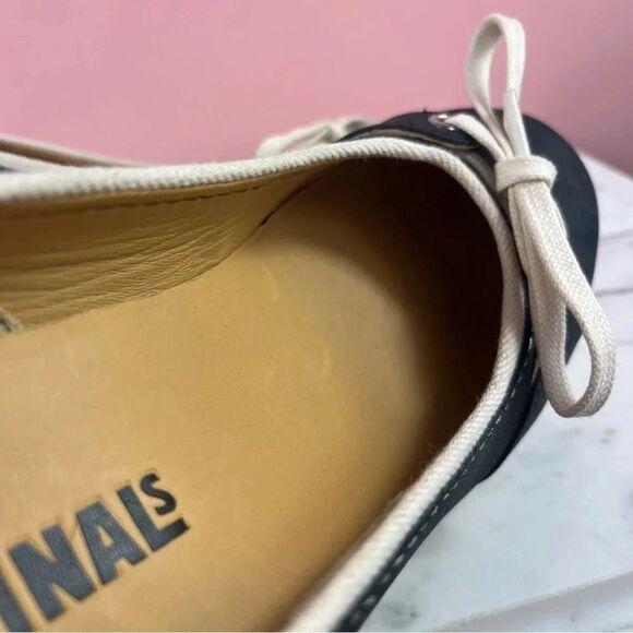 Clarks Originals Women’s Wedges Leather Crepe Sole Retro Size 8.5 Navy - Picture 9 of 12